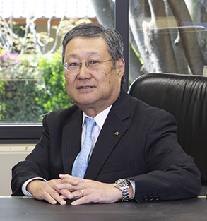 代表理事理事長 伊藤 克英